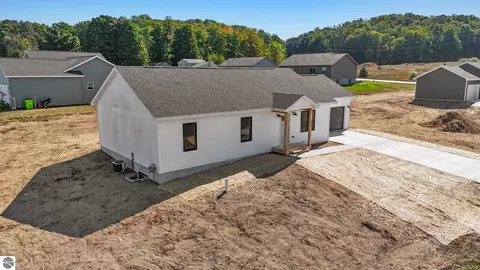 4468 Edwin Blvd, Grawn, MI 49637 photo 33