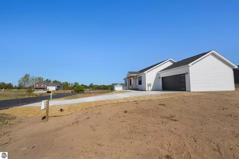 4468 Edwin Blvd, Grawn, MI 49637 photo 3