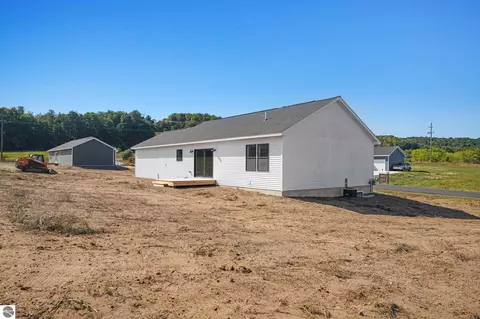4468 Edwin Blvd, Grawn, MI 49637 photo 5