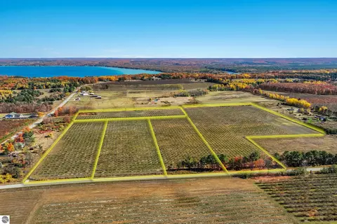 lot2 Chippewa Trl, Rapid City, MI 49676