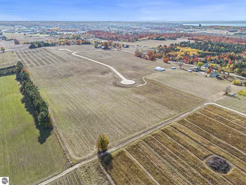 000 Stroller Ln # -D, Williamsburg, MI 49690