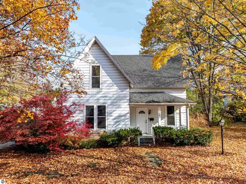 324 N Kinney Ave, Mount Pleasant, MI 48858