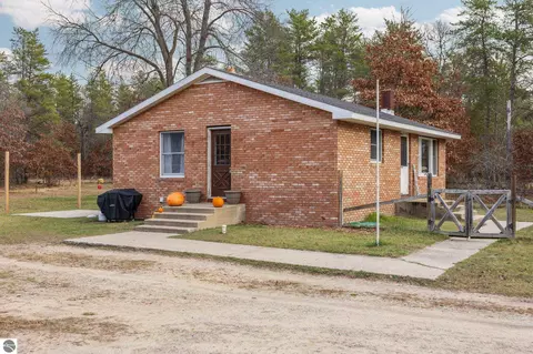 335 Red Tailed Hawk Loop, Grayling, MI 49738 photo 26