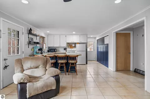 335 Red Tailed Hawk Loop, Grayling, MI 49738 photo 5