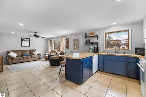 335 Red Tailed Hawk Loop, Grayling, MI 49738 photo 7
