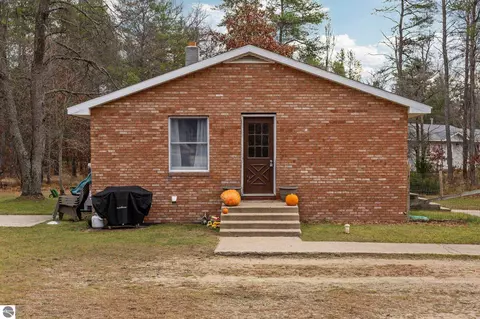 335 Red Tailed Hawk Loop, Grayling, MI 49738 photo 28