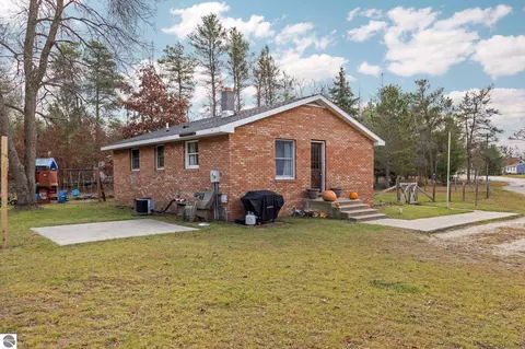 335 Red Tailed Hawk Loop, Grayling, MI 49738 photo 27