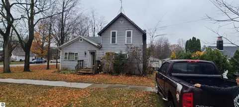 303 Elm St, Ithaca, MI 48847 photo 14