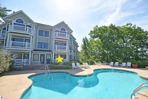 6 Stony Brk, Glen Arbor, MI 49636