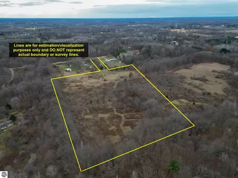 E Gates Road, Riverdale, MI 48847