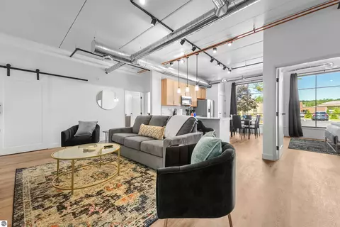 1825 Eighth St #103, Traverse City, MI 49686