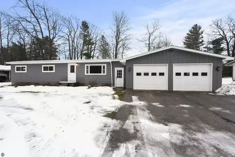 800 E South Airport Rd, Traverse City, MI 49686
