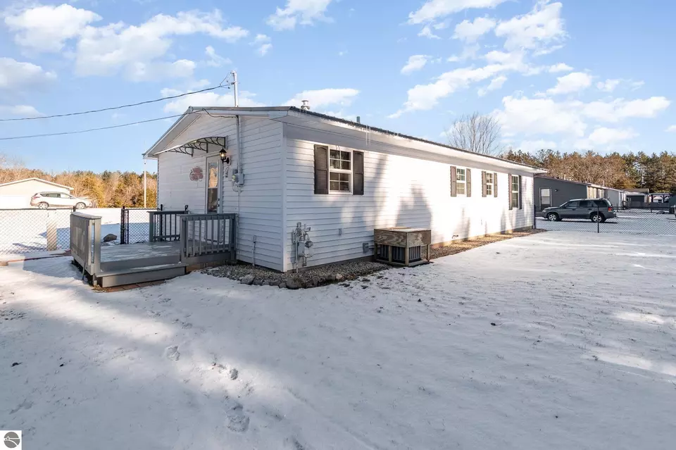  582 Cedardale Dr, Rose City, MI 48654 photo 28
