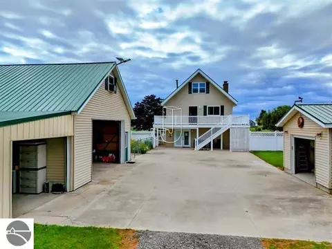 2414 Lola Ln, Au Gres, MI 48703 photo 4