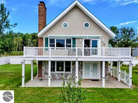 2414 Lola Ln, Au Gres, MI 48703 photo 2