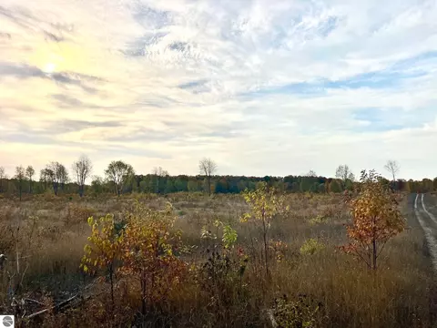 A2 E Kasson Road, Maple City, MI 49664 photo 8