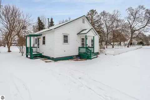 510 W Saginaw St, Saint Louis, MI 48880