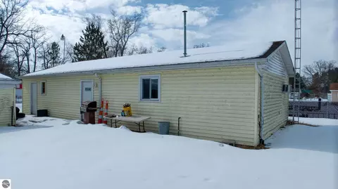 2477 E 3rd St, Prescott, MI 48756 photo 2