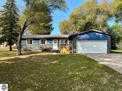 2371 NE Tamara Rd, Kalkaska, MI 49646