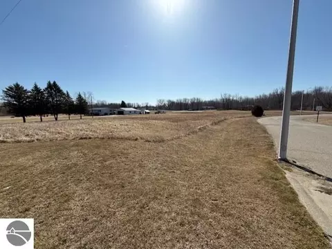 tbd Dawn Dr, Saint Louis, MI 48880