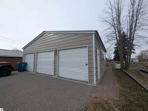 1656 Riverside Dr, Au Gres, MI 48703 photo 3