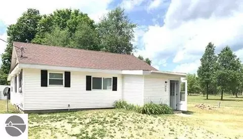 668 SE Sigma Rd, Kalkaska, MI 49646
