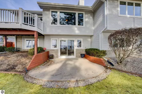 8563 E Beach Trl, Traverse City, MI 49686
