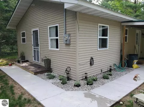 10811 E North Down River Rd, Grayling, MI 49738 photo 2