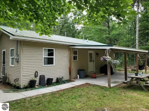 10811 E North Down River Rd, Grayling, MI 49738