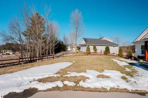 11533 S Crescent Dr, Empire, MI 49630 photo 83