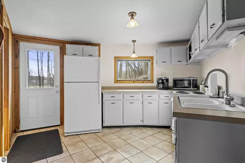 4161 S Hemlock Rd, Cedar, MI 49621 photo 8