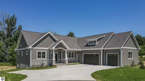 34 Jojack Run, Traverse City, MI 49686