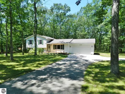 5660 Karlin Rd, Interlochen, MI 49643 photo 5