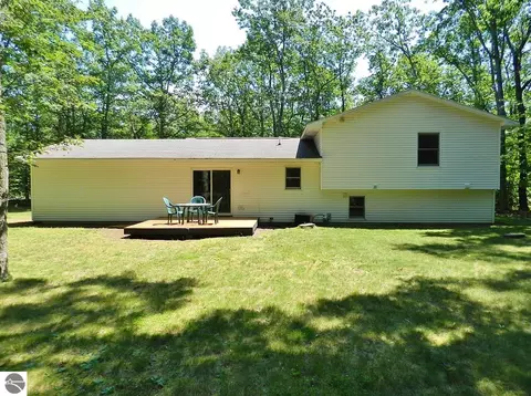 5660 Karlin Rd, Interlochen, MI 49643 photo 6