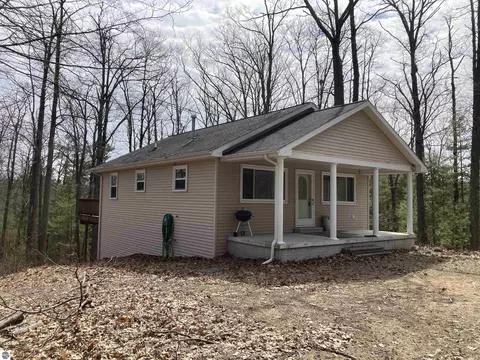 5388 Elk Dr, Rose City, MI 48654