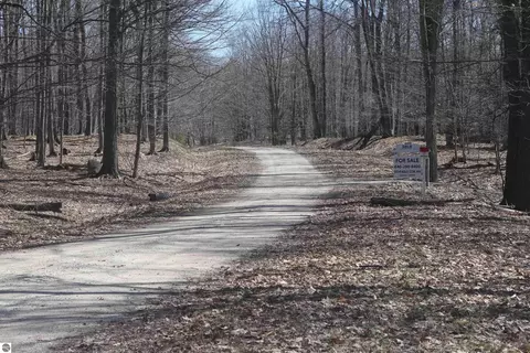 lot4 Crystal View Cmns, Beulah, MI 49617