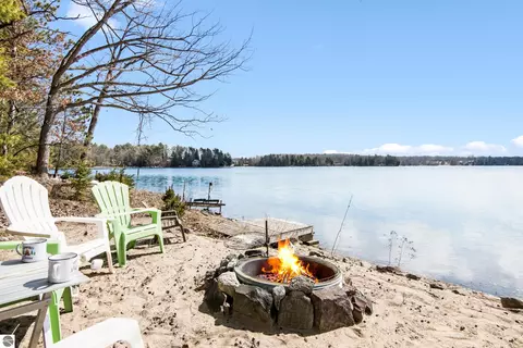 5262 Circle Dr, Traverse City, MI 49696