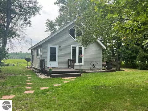 6386 S Blue Springs Rd, Falmouth, MI 49632