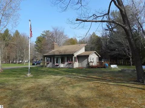 1851 Iris St, East Tawas, MI 48730