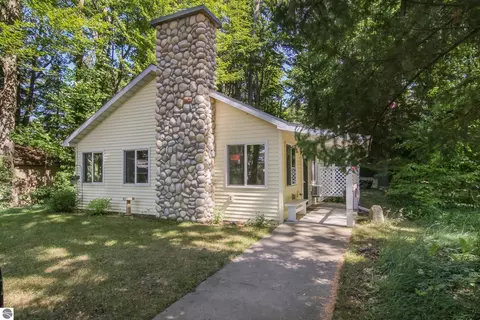 1630 Birch St, Frankfort, MI 49635