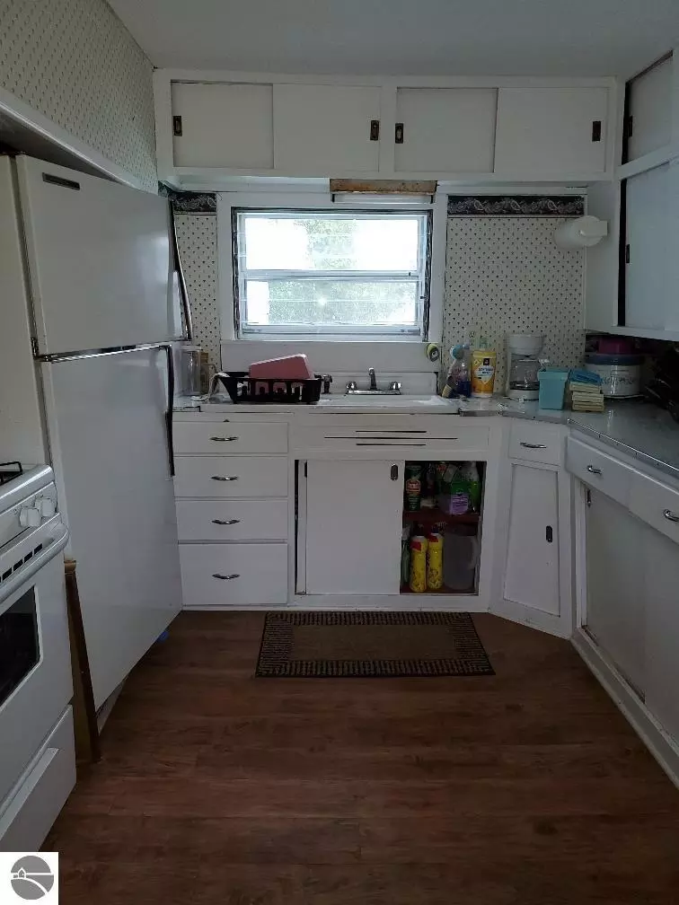  5630 W Lake Shore Dr, Weidman, MI 48893 photo 6