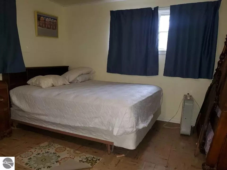  5630 W Lake Shore Dr, Weidman, MI 48893 photo 10