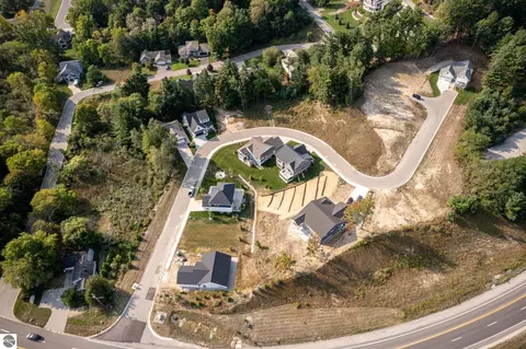 13935 S Winding Trl, Traverse City, MI 49684