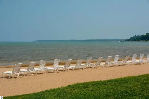 2305 Us-31 N #400, Traverse City, MI 49686