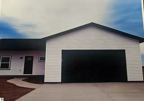 881 N Winn Rd, Mount Pleasant, MI 48858