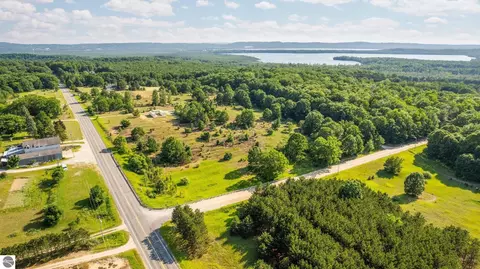 5896 Indian Hill Rd, Honor, MI 49640