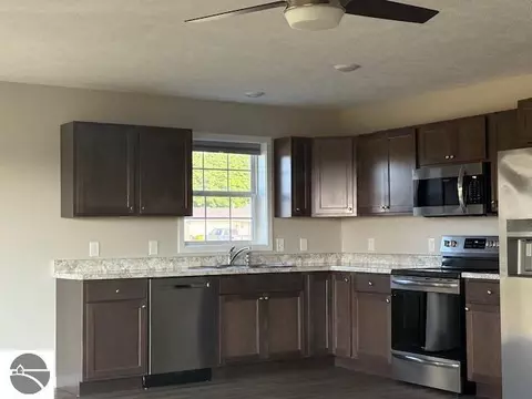 3596 Tanager, Traverse City, MI 49685