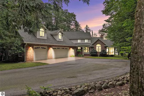 13433 Torch River Rd, Rapid City, MI 49676