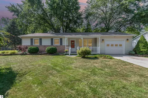 1948 S Mackenzie Ln, Mount Pleasant, MI 48858