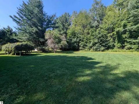 910 N Court St, Au Gres, MI 48703 photo 8
